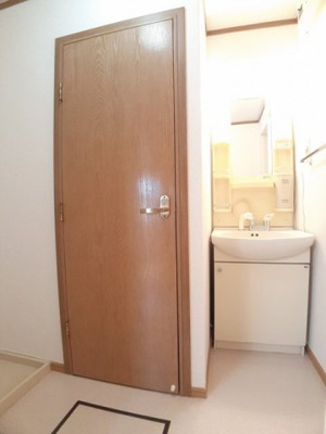 【洗面所】 | ピーチハウス | スペースが確保できる洗面所です