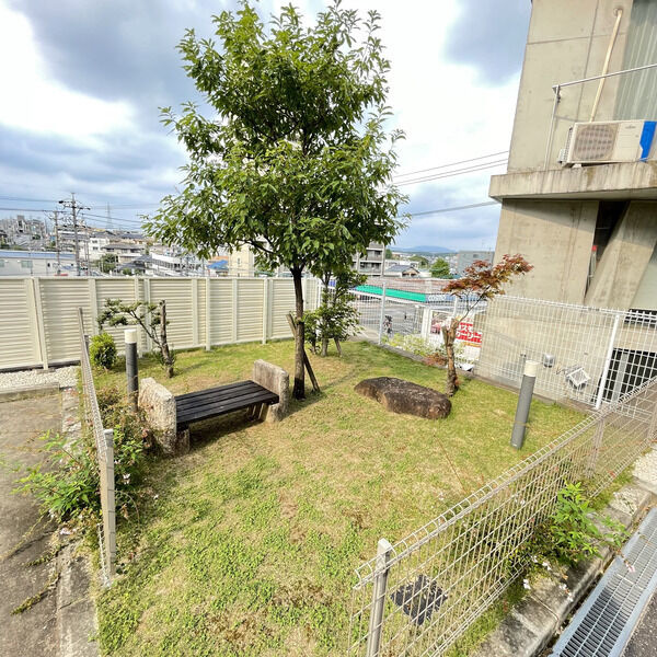 The West Oakの庭