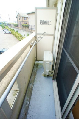 【バルコニー】 | パティオ上津 | 落ち着いた時間を過ごせるバルコニーです