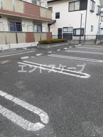 グレイスオブガネーシャの駐車場|高崎、前橋のお部屋探しはエンドスケープまで！お客様の理想お聞かせ下さい♪