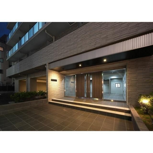 コンフォリア西尾久のエントランス