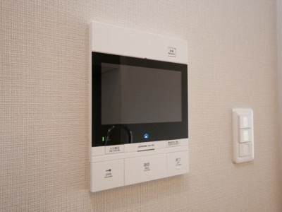 【セキュリティ】 | サムティ京橋Clear | モニター付きインターフォンです