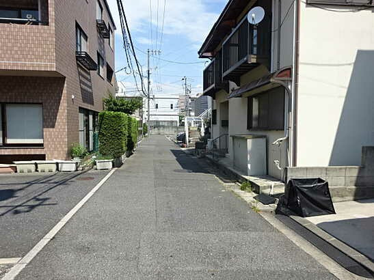 【前面道路含む現地写真】