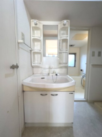 アーデンタワー立売堀の独立洗面台|アーデンタワー立売堀　独立洗面台