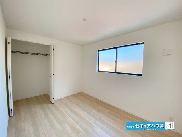 【今からご案内可能】東海市富貴ノ台 全3棟　の収納|【納戸】
◆お子様のお部屋や主寝室、来客時の宿泊室、趣味のお部屋としてもご利用いただけます♪