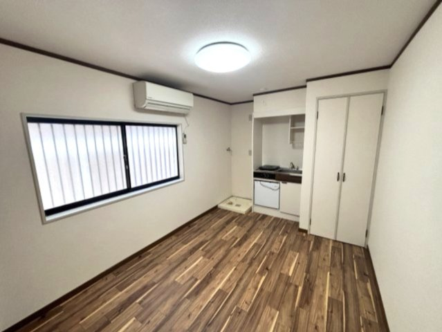 コーポクレドール の居間・リビング