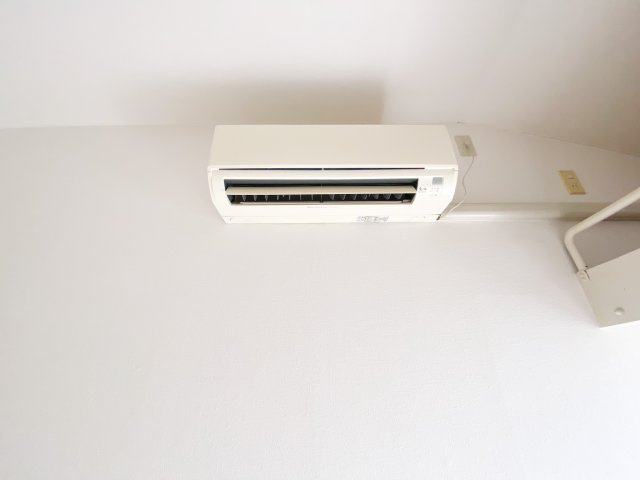 エクラ平野の設備