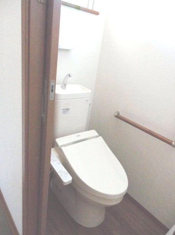 遠野市材木町のアパートのトイレ