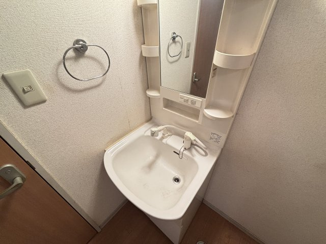 スカイハウスの独立洗面台