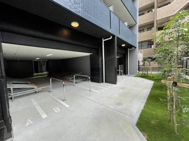 アステリ鶴舞ディオ　名古屋市賃貸　仲介手数料無料の駐車場