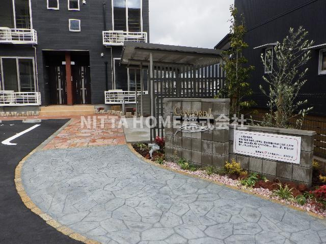 コンコードⅠのエントランス|ワンちゃんの足洗い場があります☆