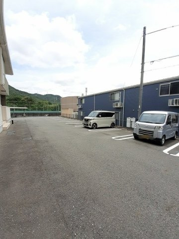 ｐｒａｔｃｒｉａ小鯖Ｄの駐車場