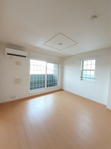 ｐｒａｔｃｒｉａ小鯖Ｄの居間・リビング