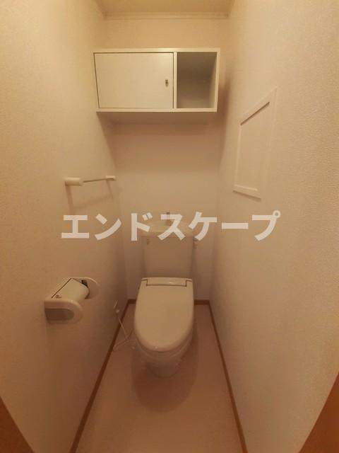 リヴィエールⅢ・Ａのトイレ|高崎、前橋のお部屋探しはエンドスケープまで！お客様の理想お聞かせ下さい♪