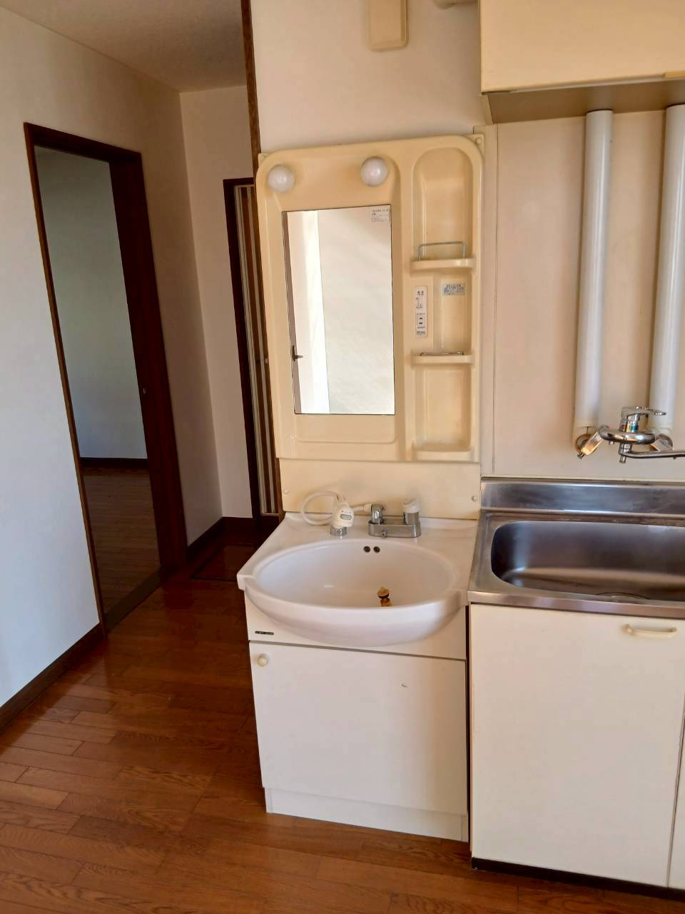 レークハイツ Aの洗面所