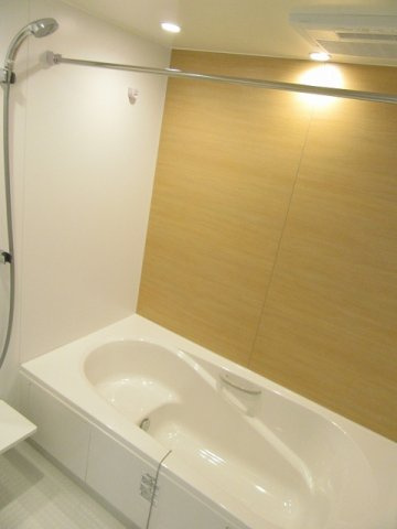 フォルツァ壱番館の浴室