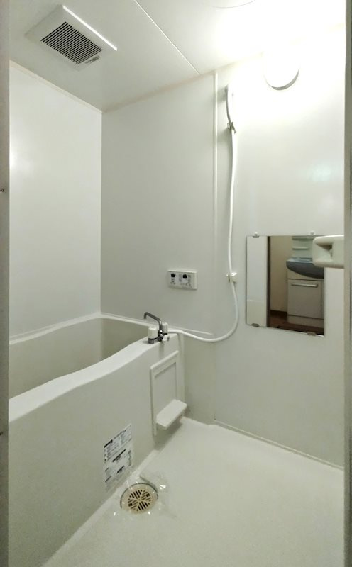 菊池郡菊陽町大字久保田のアパートの浴室