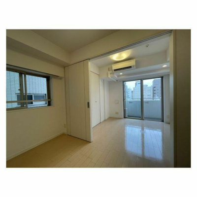 【居間・リビング】 | ルクレ東上野レジデンス | ダイニング→寝室 