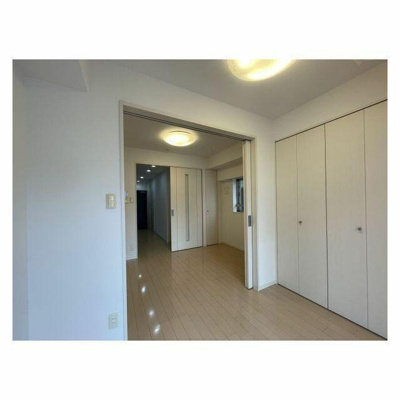 【居間・リビング】 | ルクレ東上野レジデンス | 寝室→ダイニング 