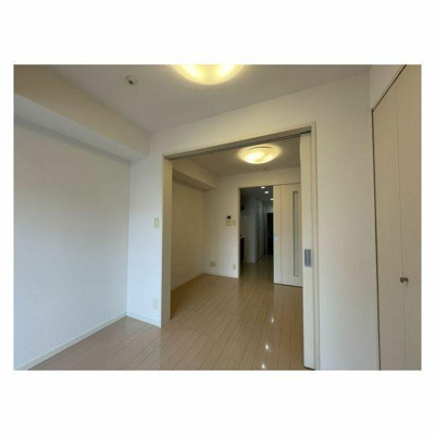 【居間・リビング】 | ルクレ東上野レジデンス | 寝室→ダイニング 