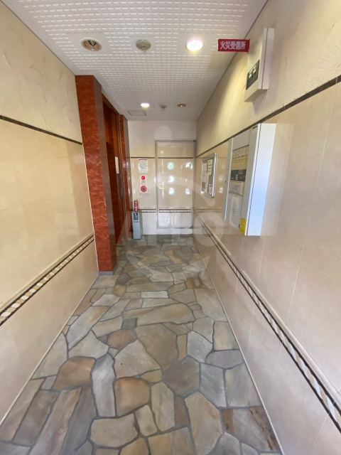 シンエイアド中央大通りビルディングのロビー