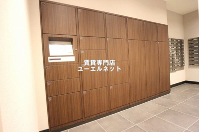 【その他共用部分】 | アパートメンツ江坂 | 宅配ボックスで荷物の受け取りラクラク◎