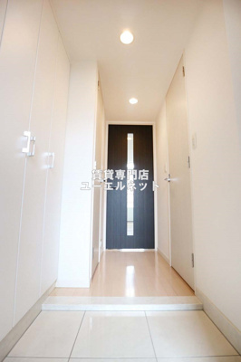 【玄関】 | アパートメンツ江坂 | 住まいの顔ともなる玄関