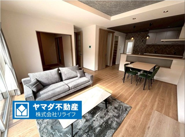 【商談中】新築戸建　大垣市長沢町　全３区画分譲の居間・リビング|嬉しい！リビング家具・エアコン付き！