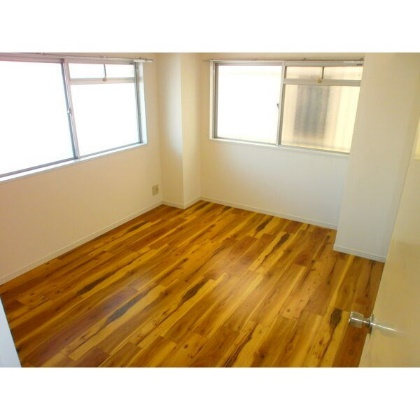 第５ヒルハイツ桃山の寝室