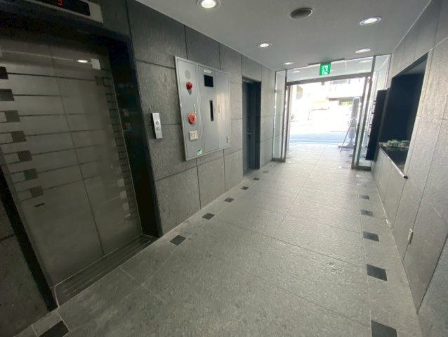 豊勢金町ビルのロビー|エレベーターホール