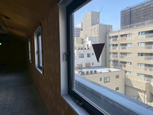 豊勢金町ビルのバルコニー