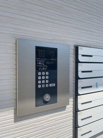 Ampio日比野のエントランス