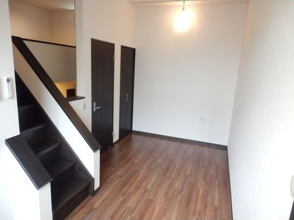 Ampio日比野の居間・リビング