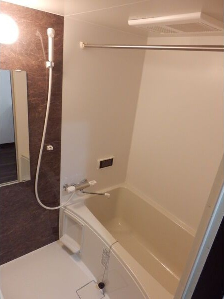 Ampio日比野の浴室