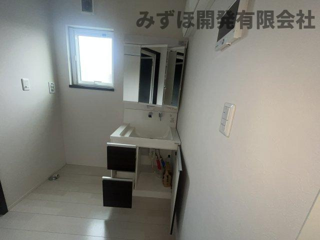 尾花沢市新町一丁目15-18の洗面所