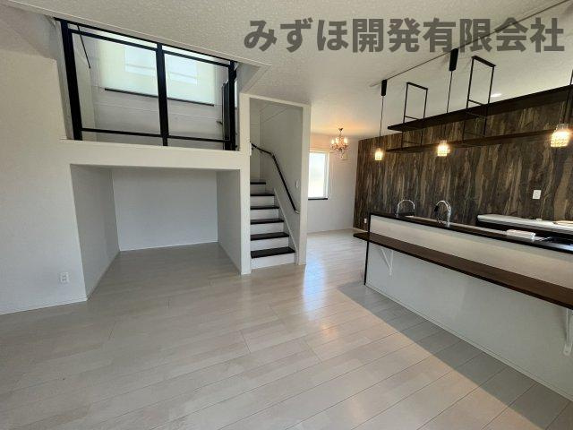 尾花沢市新町一丁目15-18の居間・リビング