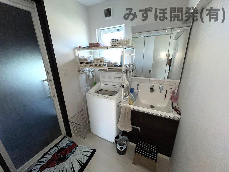 尾花沢市新町一丁目15-18の独立洗面台