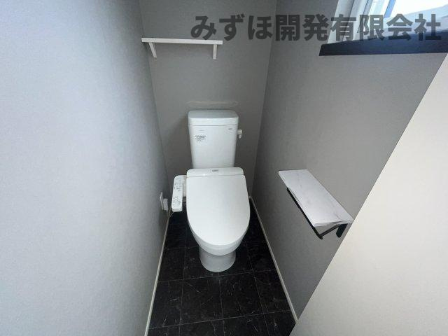 尾花沢市新町一丁目15-18のトイレ