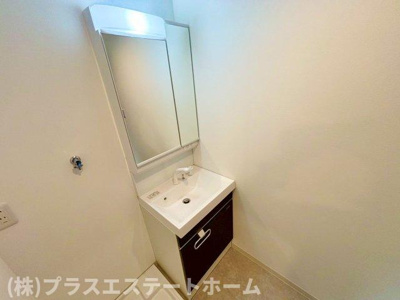 【洗面所】 | メゾンリュミエール