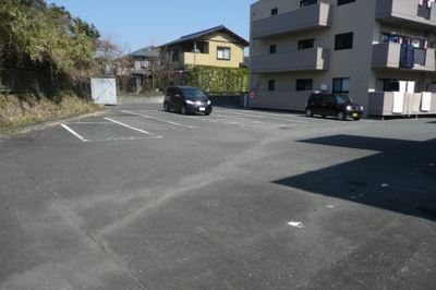 【駐車場】 | パークヒルズ大原 | 駐車スペースもあります
