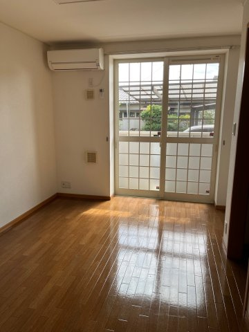 プリムローズⅡの居間・リビング