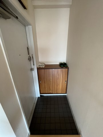 第三長門ビルの玄関