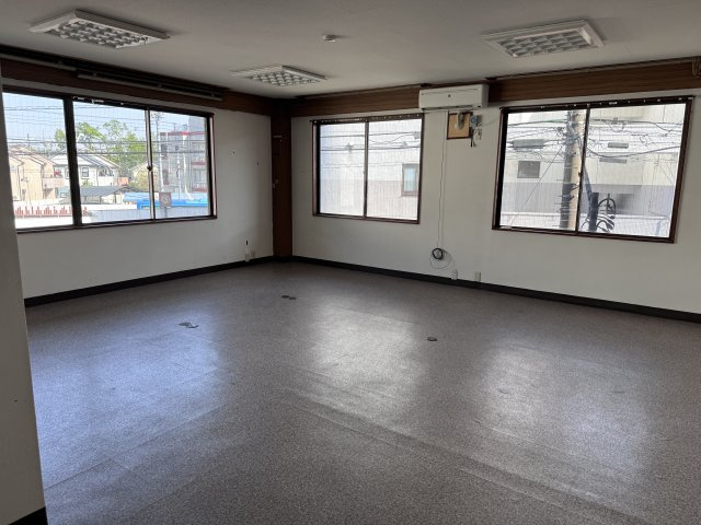 小川橋ビルの内装