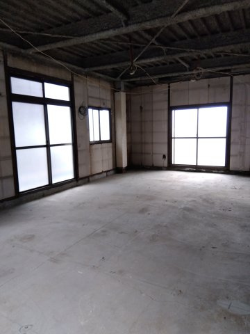 江郷ビルの駐車場