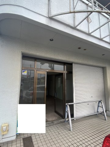 スイート米田（店舗）のエントランス