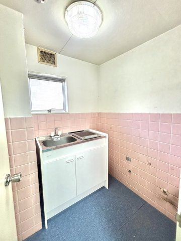 新大阪興業ビルのキッチン