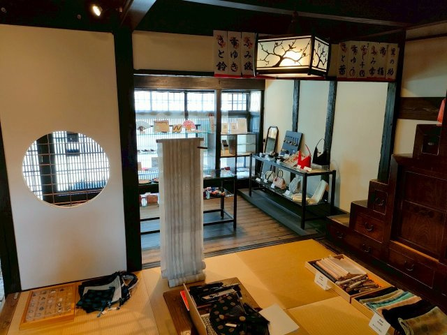 上七軒京町屋テナントの和室