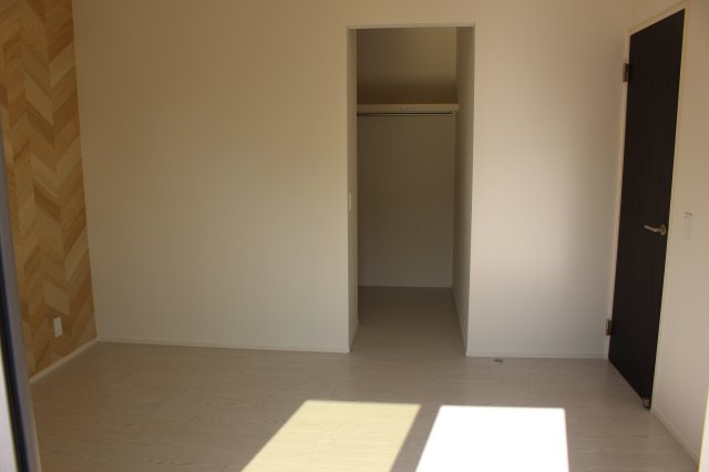 小倉北区三郎丸3丁目2期の洋室