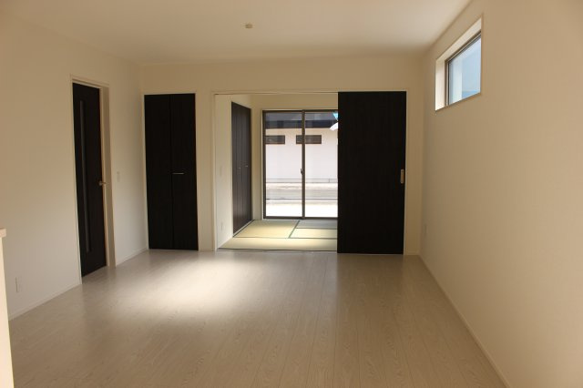 小倉北区三郎丸3丁目2期の居間・リビング