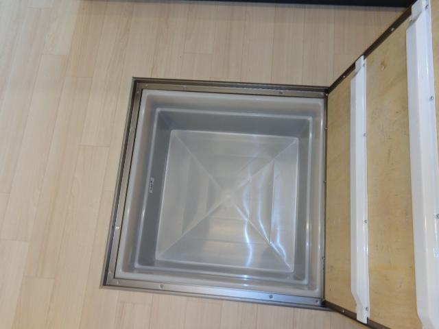 ベル　フルールのキッチン|床下収納